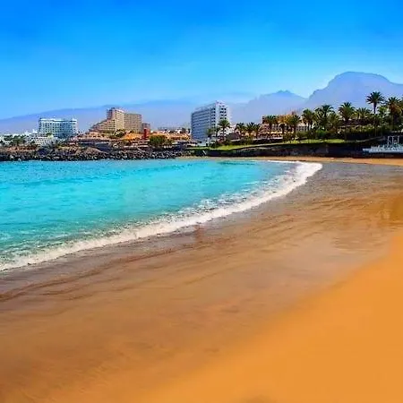 Lilly Playa De Americas * أذيخي